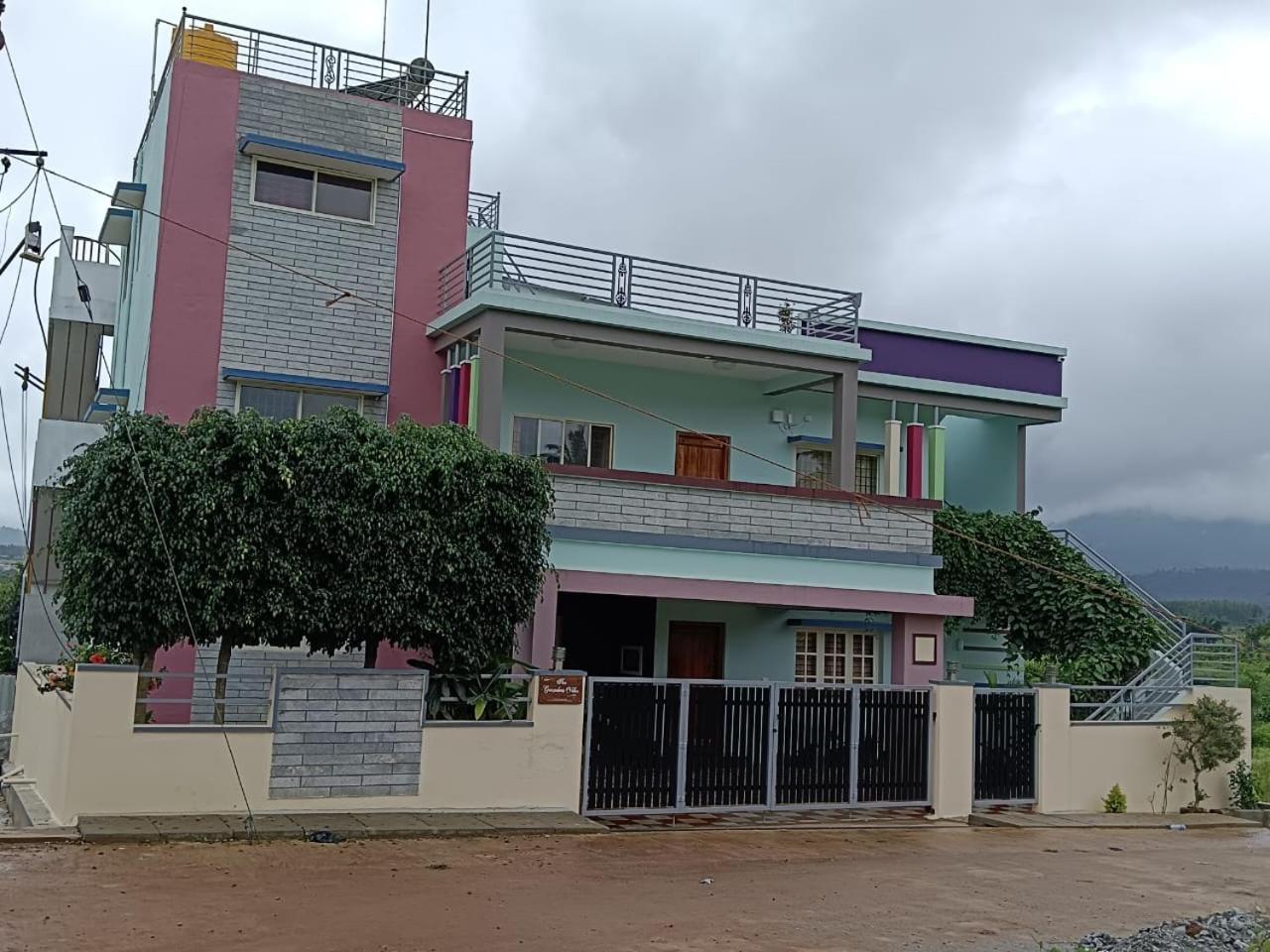 Venissa Serviceapartment Chikmagalūr Exterior foto